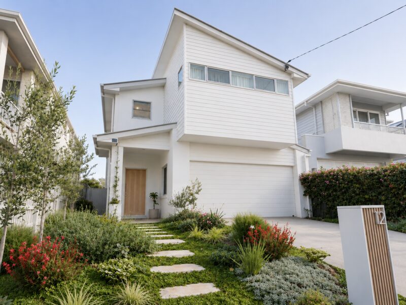 12 Foch Street, Wynnum West, QLD 4178 AUS