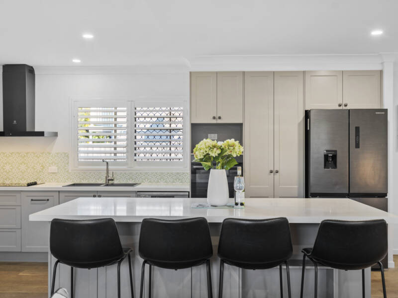 15 Daniel Street, Lota, QLD 4179 Australia