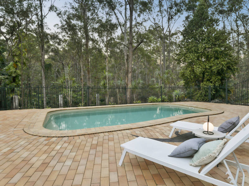 2 Jane Court, Cashmere, QLD 4500 AUS