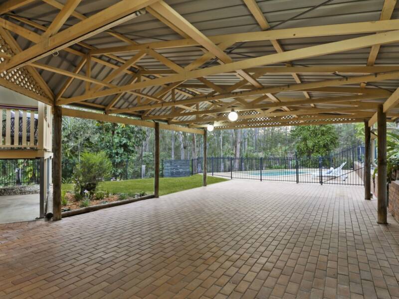 2 Jane Court, Cashmere, QLD 4500 AUS