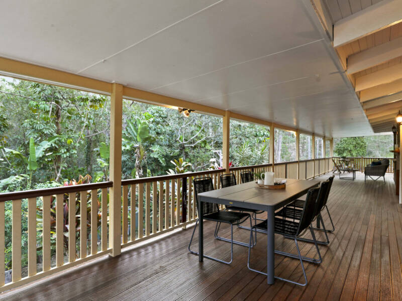 2 Jane Court, Cashmere, QLD 4500 AUS