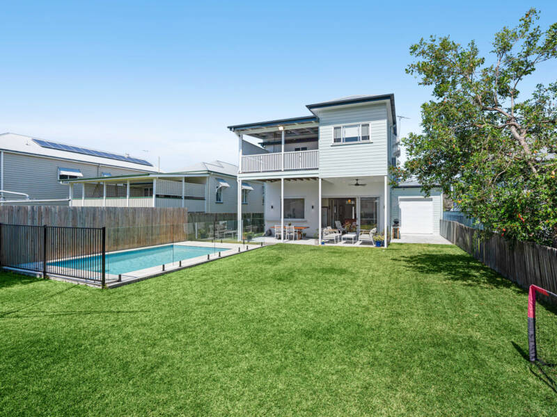 14 Thorrold Street, Wooloowin, QLD 4030 Australia
