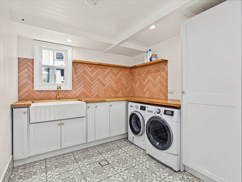 12 Buderim Street, Manly, QLD 4179 AUS