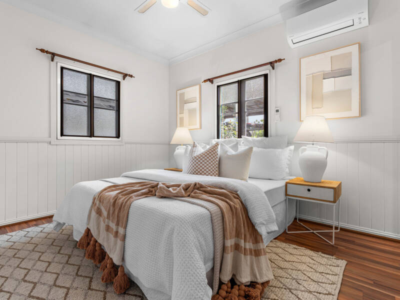 52 Duncan Street, Wynnum West, QLD 4178 AUS