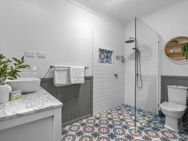52 Duncan Street, Wynnum West, QLD 4178 AUS