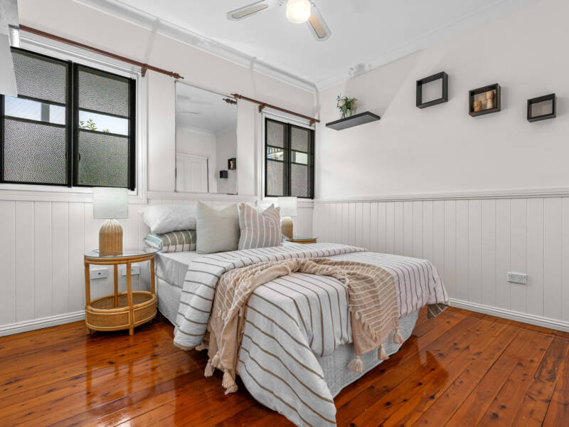 52 Duncan Street, Wynnum West, QLD 4178 AUS